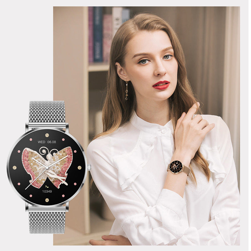 Multifunctional smartwatch: health, sports, notifications – everything under control. 