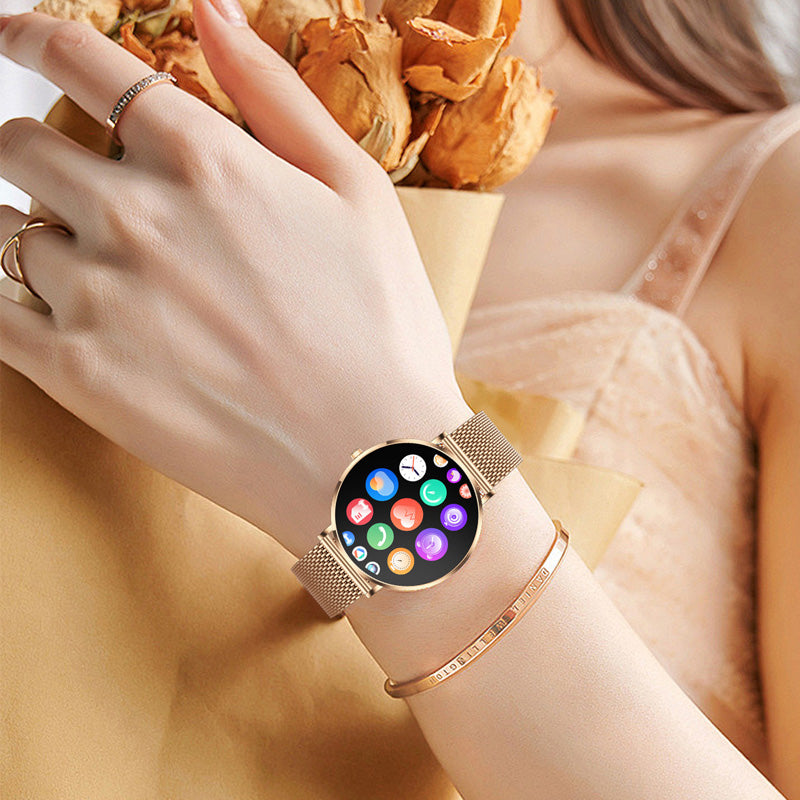 Multifunctional smartwatch: health, sports, notifications – everything under control. 